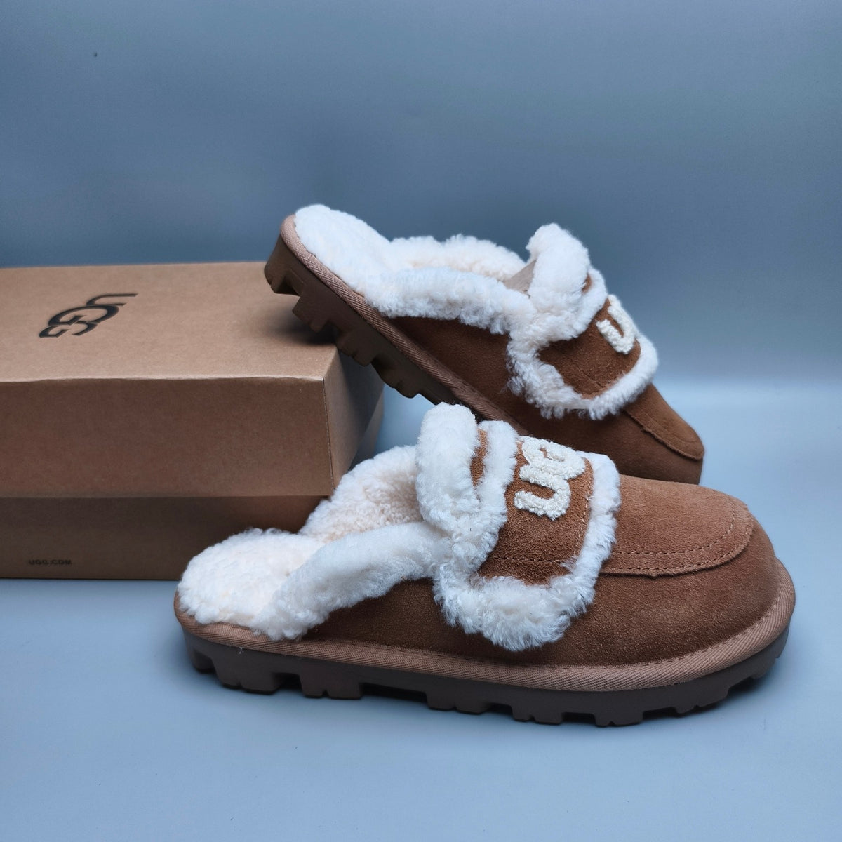 Chestnut Curly Plush Logo Slippers | Style 1206
