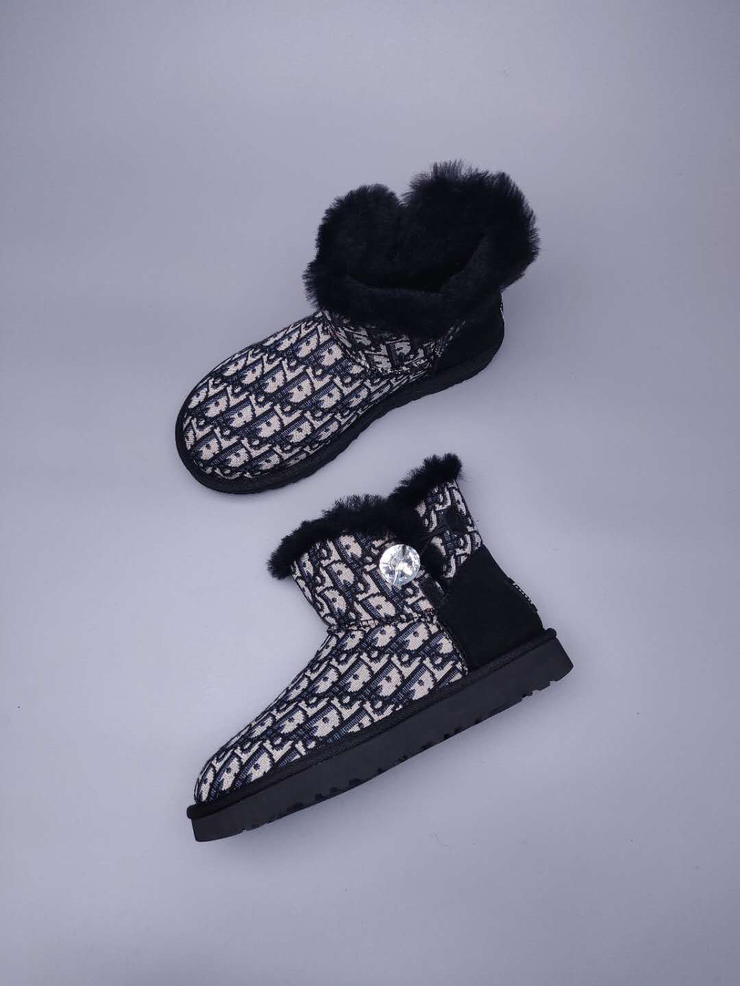 Black Textile-Pattern Boots | Style 6554