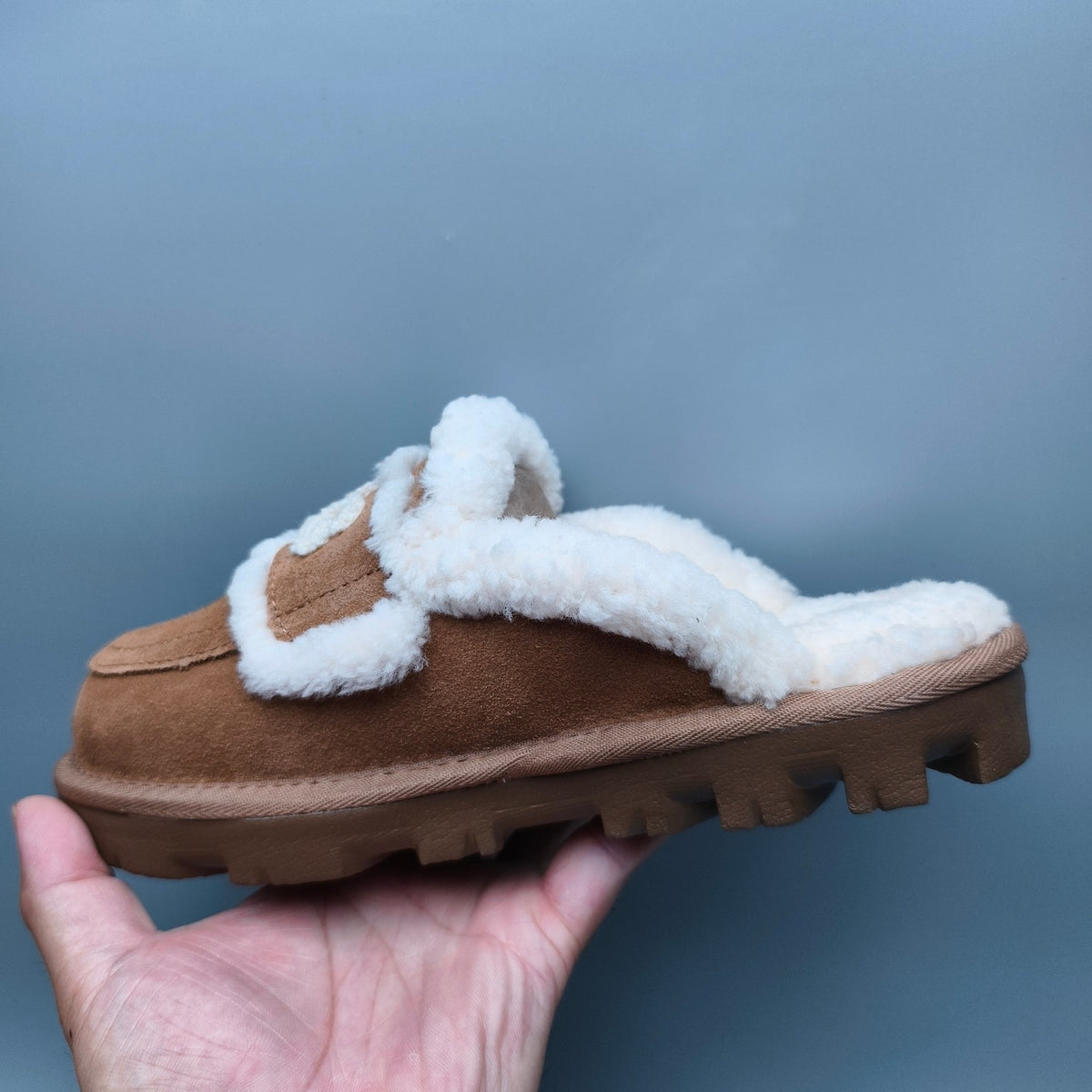 Chestnut Curly Plush Logo Slippers | Style 1206