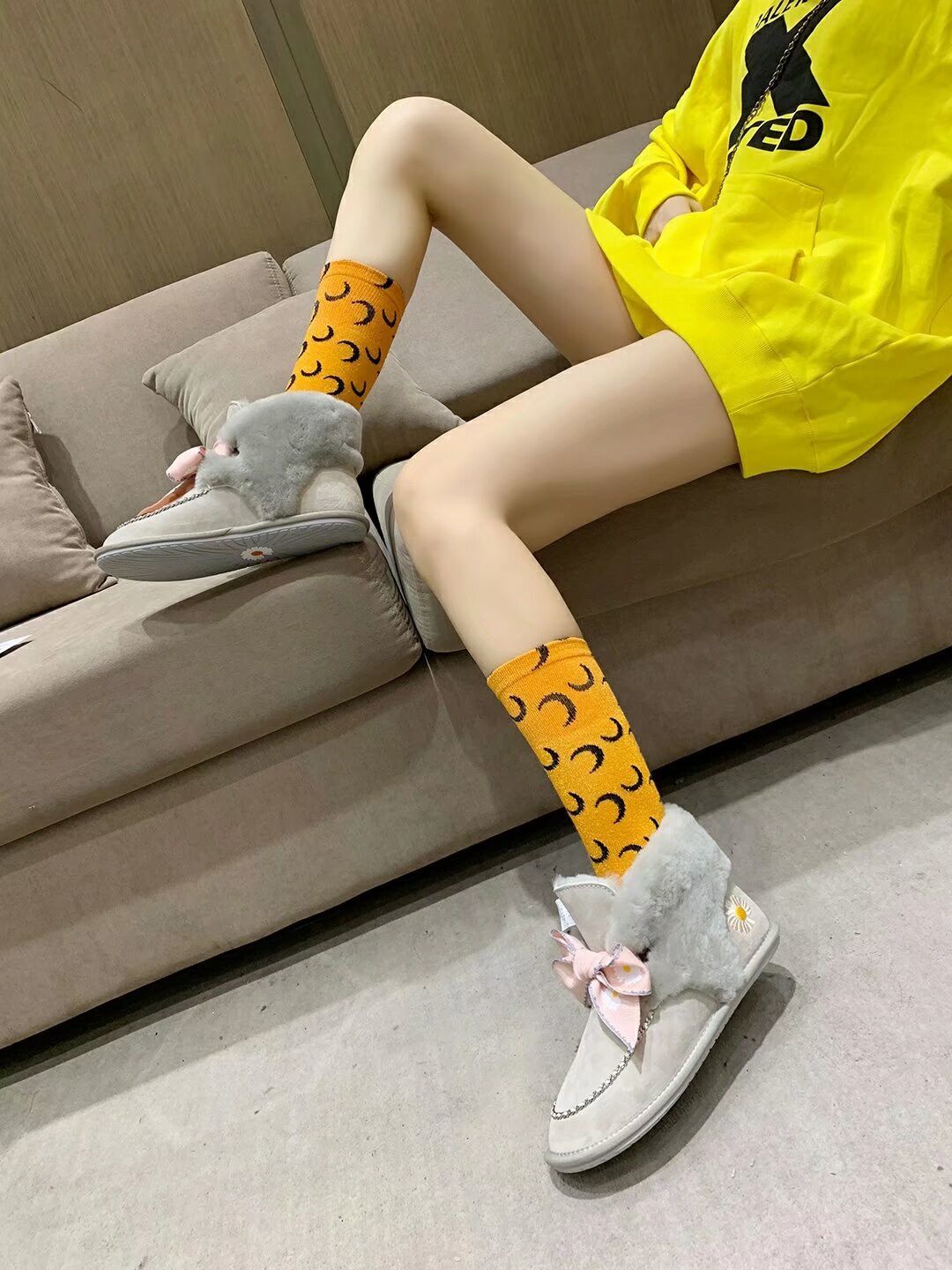 Gray Daisy Chain & Ribbon Shoes | Style 7888