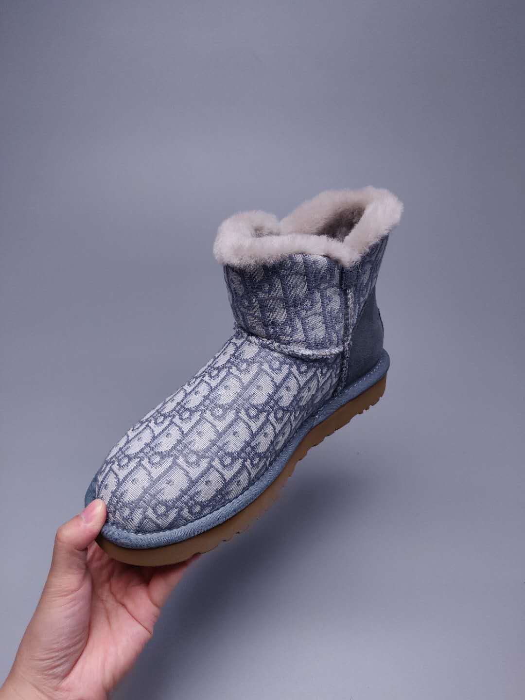 Gray Textile-Pattern Boots | Style 6554