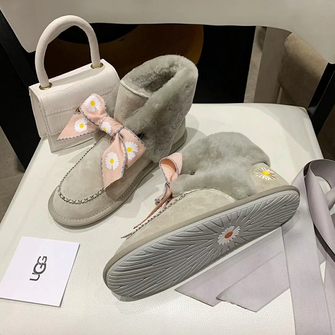 Gray Daisy Chain & Ribbon Shoes | Style 7888