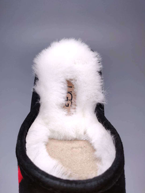 Black Indoor Slippers with Large G Detail | Style 2593