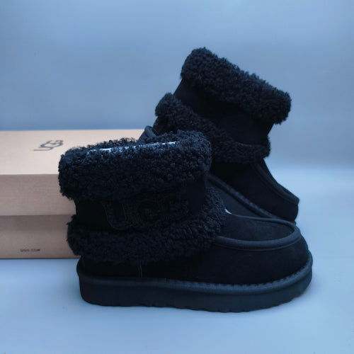 Black Curly-Textured Mid-Top Boots with Oversized Logo | Style 5410