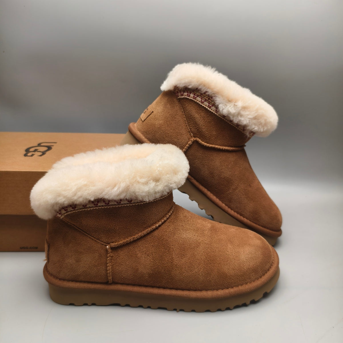 Chestnut Boho-Inspired Low-Top Casual Shoes | Style 4496