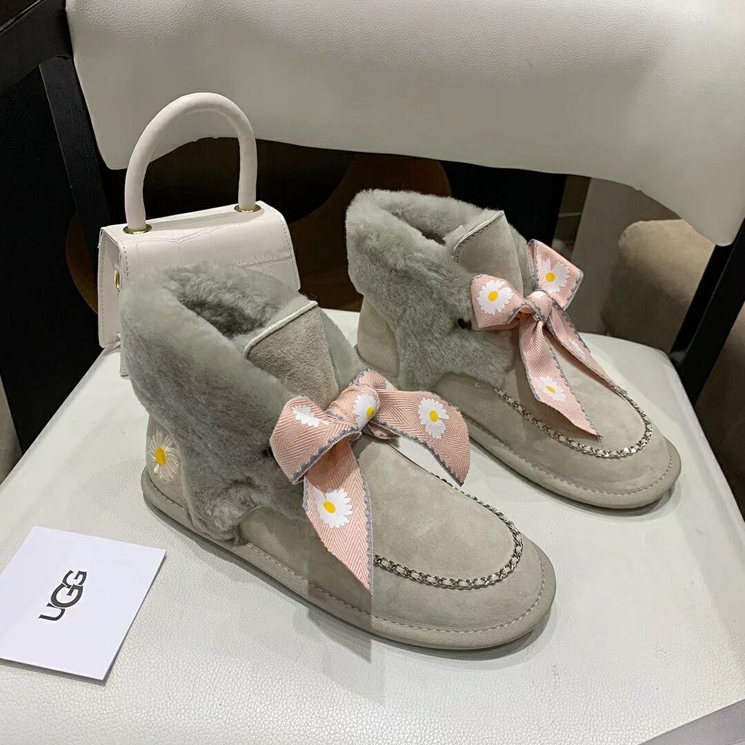 Gray Daisy Chain & Ribbon Shoes | Style 7888