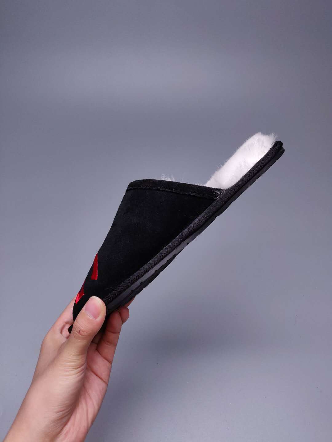 Black Indoor Slippers with Large G Detail | Style 2593