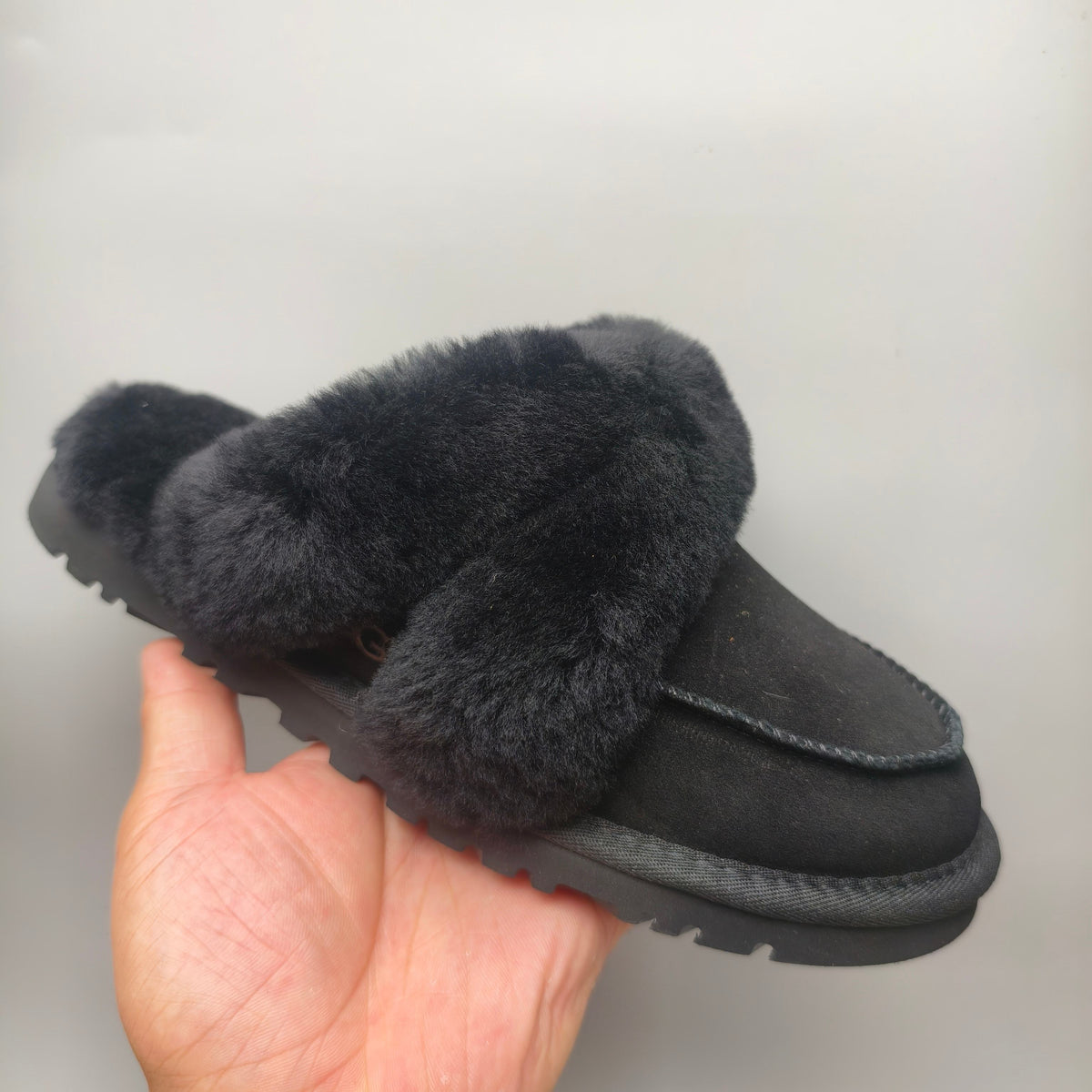 Black Casual Indoor Slippers | Style 4571