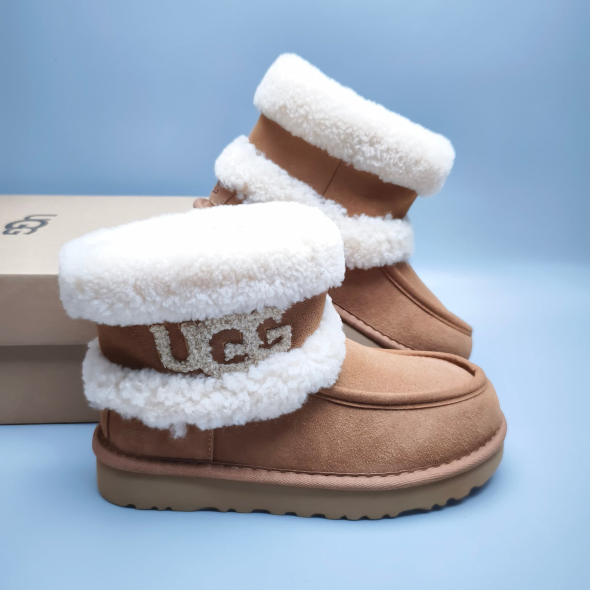 Chestnut Curly-Textured Mid-Top Boots with Oversized Logo | Style 5410